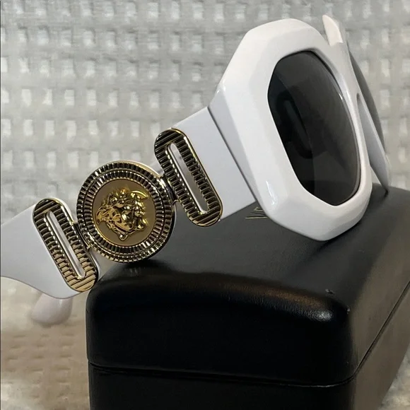 Versace White And Gold Sunglasses - Picture 8 of 11